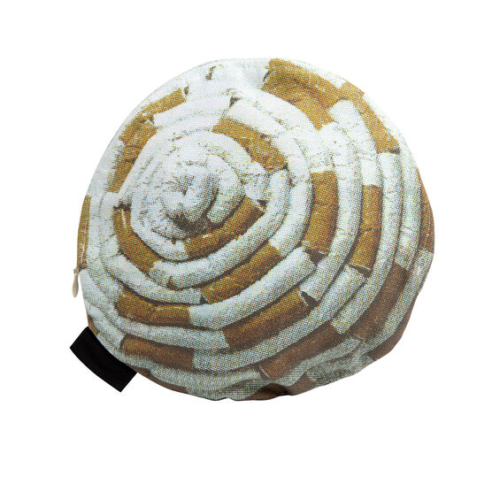 Sarah Lucas round Tits in Space pouch